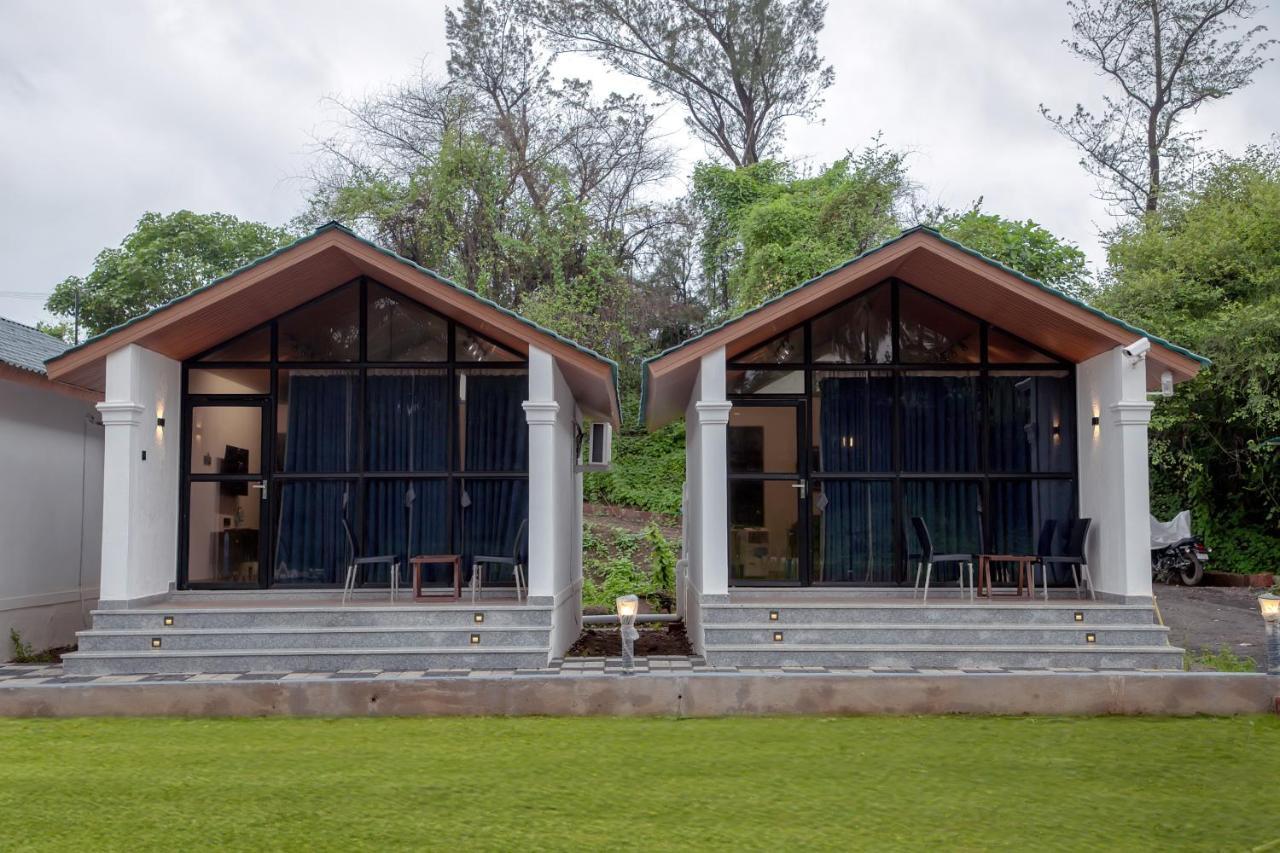 White Sand Beach Resort Kondivali Exterior photo