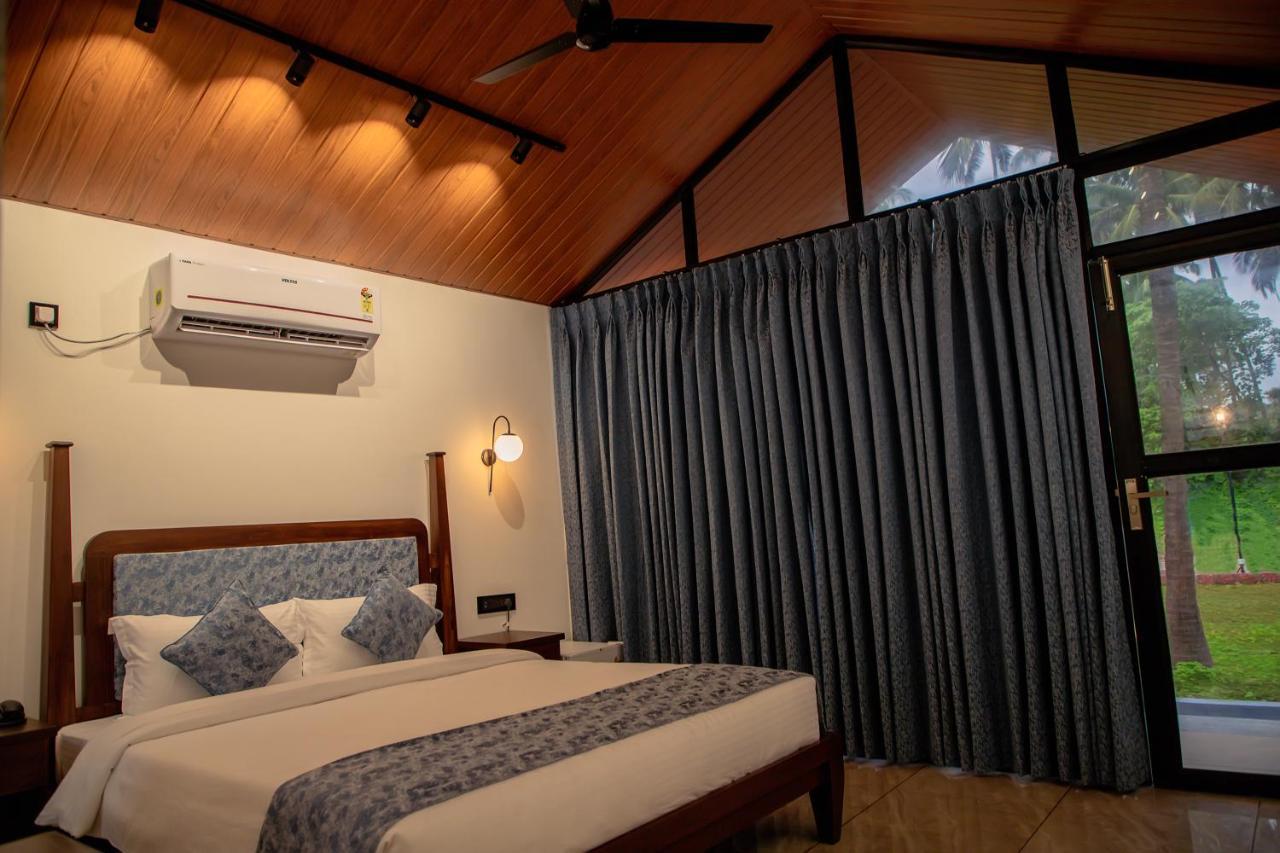 White Sand Beach Resort Kondivali Exterior photo