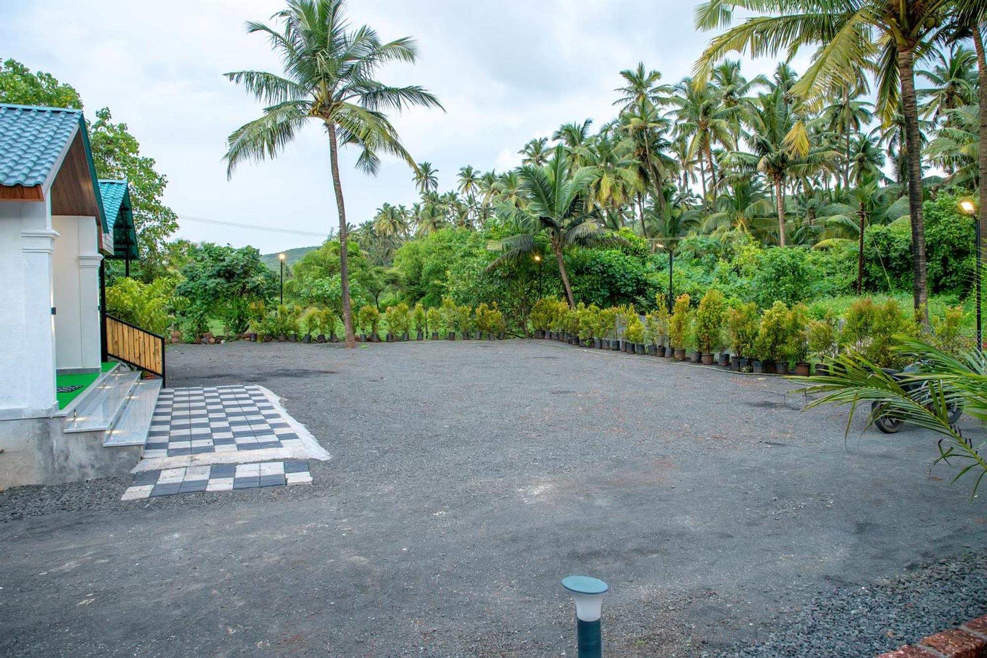 White Sand Beach Resort Kondivali Exterior photo